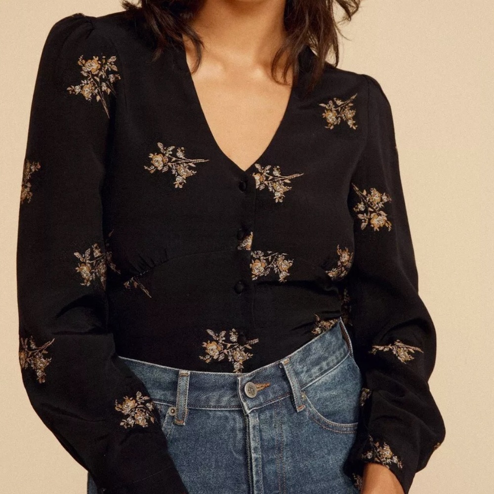 Rounded Blouse